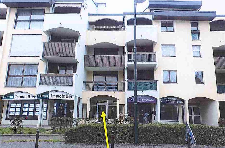 A vendre LOCAL USAGE COMMERCIAL + RESERVE + PARKING - ALBERTVILLE - 5 Octobre 2018